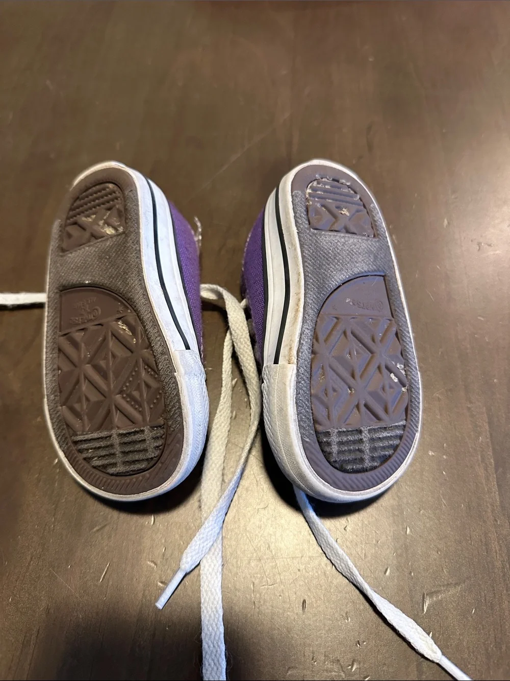 Converse Kids Purple and White Low-Top Sneakers